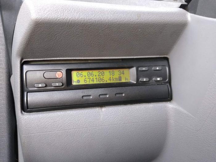 renault cisterna 420 dci premium 2003 godište besplatni mali oglasi