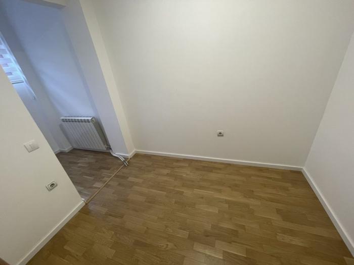 vračar, hram svetog save, šumatovačka, 80,45 m2 besplatni mali oglasi