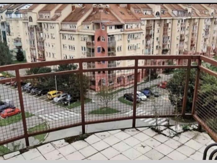 na prodaju 3,5 soban stan od 93m2 novi beograd besplatni mali oglasi
