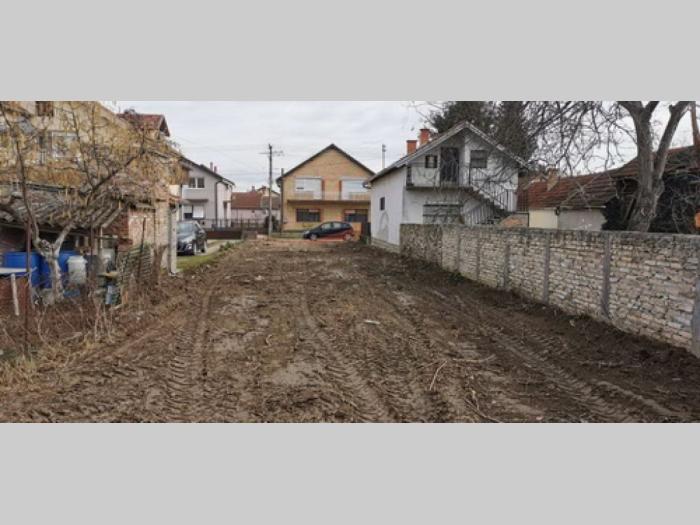 novi sad, plac, 353m2 za urbanu vilu hitno besplatni mali oglasi