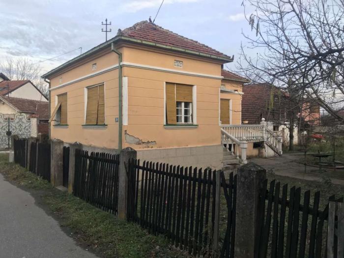 plac i kuća u svilajncu na izuzetnoj lokaciji besplatni mali oglasi