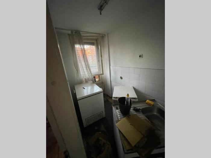 stan zemun prodaja, 52kv besplatni mali oglasi