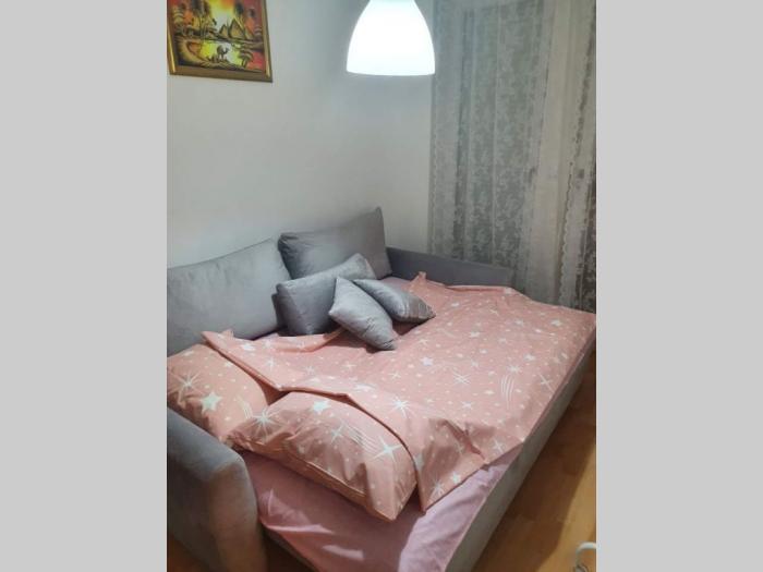 izdajem stan 42m2 detelinara, novi sad besplatni mali oglasi