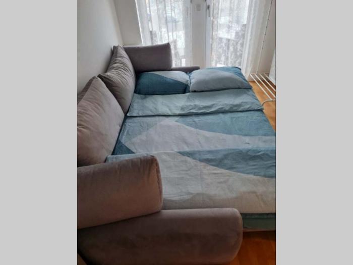 izdajem stan 42m2 detelinara, novi sad besplatni mali oglasi