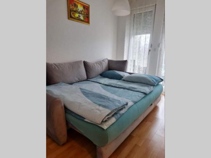 izdajem stan 42m2 detelinara, novi sad besplatni mali oglasi