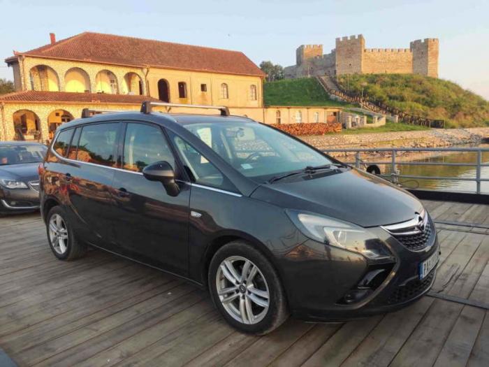 opel zafira eco m 1,6 turbo 2012 godne besplatni mali oglasi