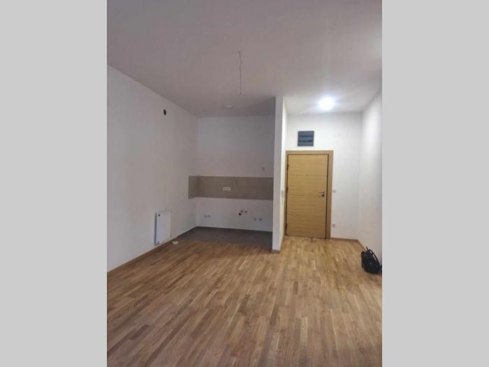 prodajem trosoban stan 61m2, novi sad besplatni mali oglasi