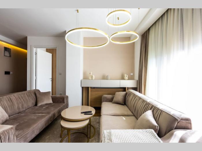 prodajem ili izdajem stan od 60m2 zrenjanin besplatni mali oglasi