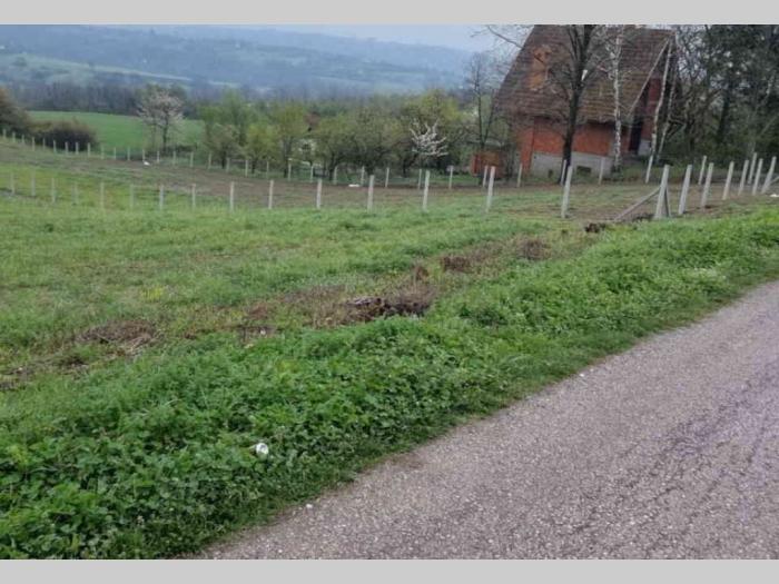 prodajem ili menjam uz vašu doplatu plac u drazevcu, okolina obrenovca i beograda besplatni mali oglasi