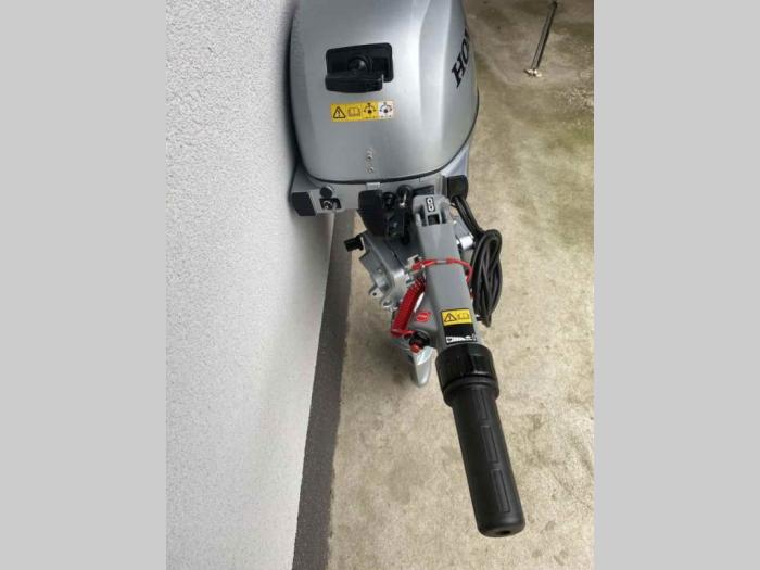 honda 8ks 4t vanbrodski motor 2020 godište besplatni mali oglasi