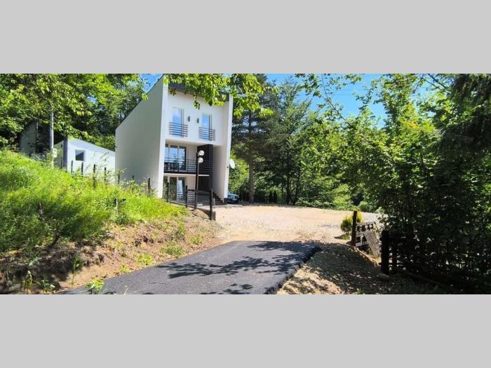 zlatibor moderna kuća sa dodatnom stambenom jedinicom, zova (plac 600 m) besplatni mali oglasi